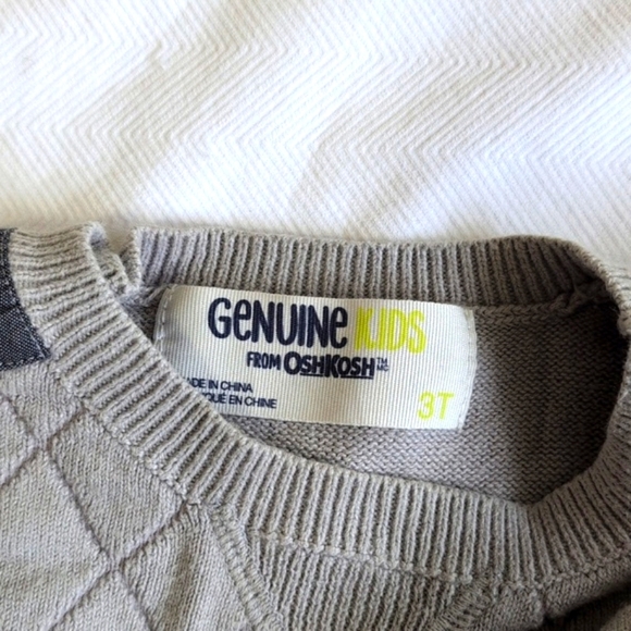 genuine kids oshkosh b'gosh quilted front knit crewneck sweater 3T toddler boys - Picture 3 of 6